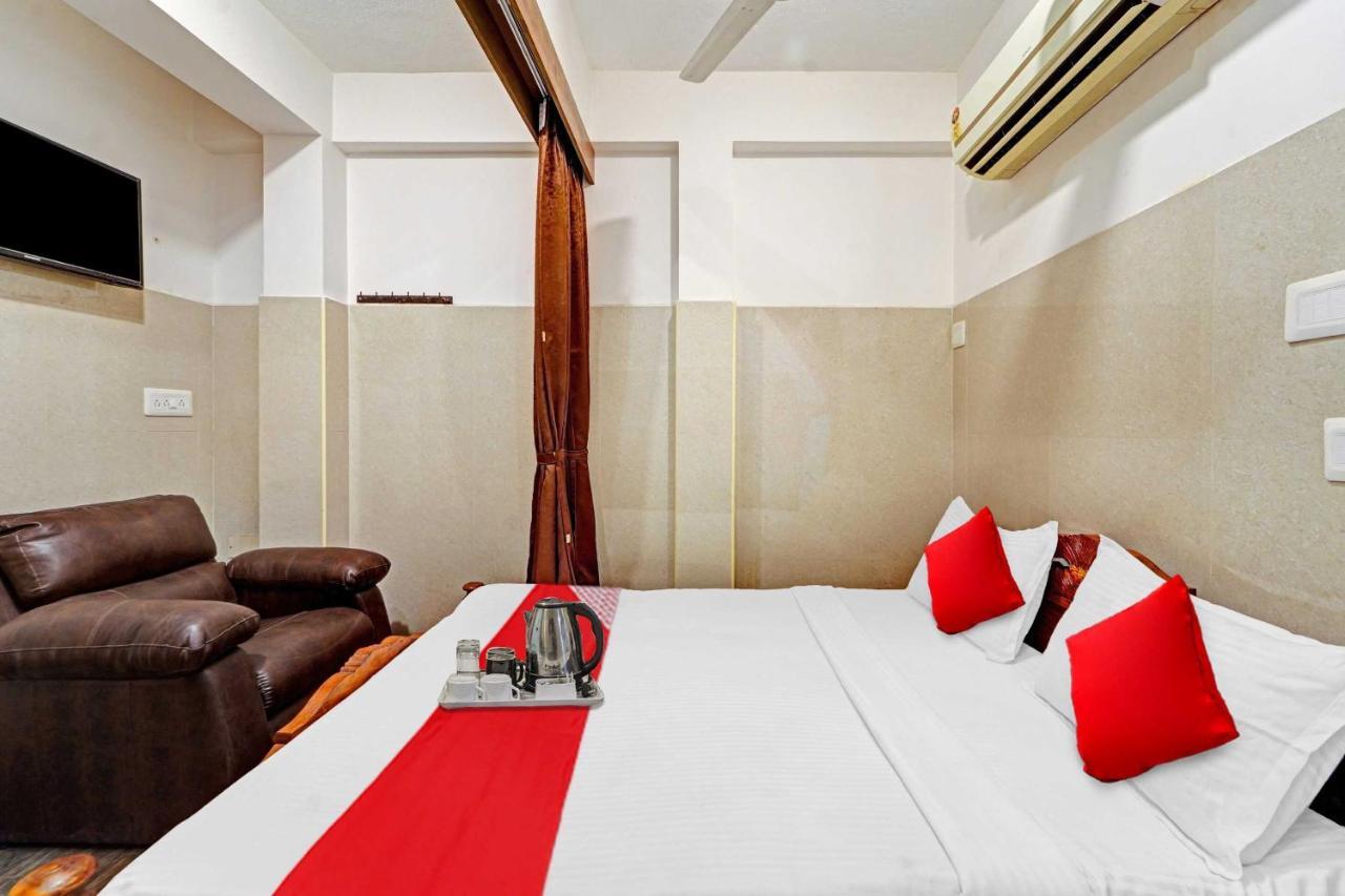 Oyo 81287 Empire Inn Chennai Esterno foto