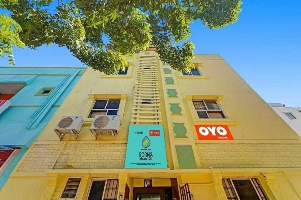 Oyo 81287 Empire Inn Chennai Esterno foto